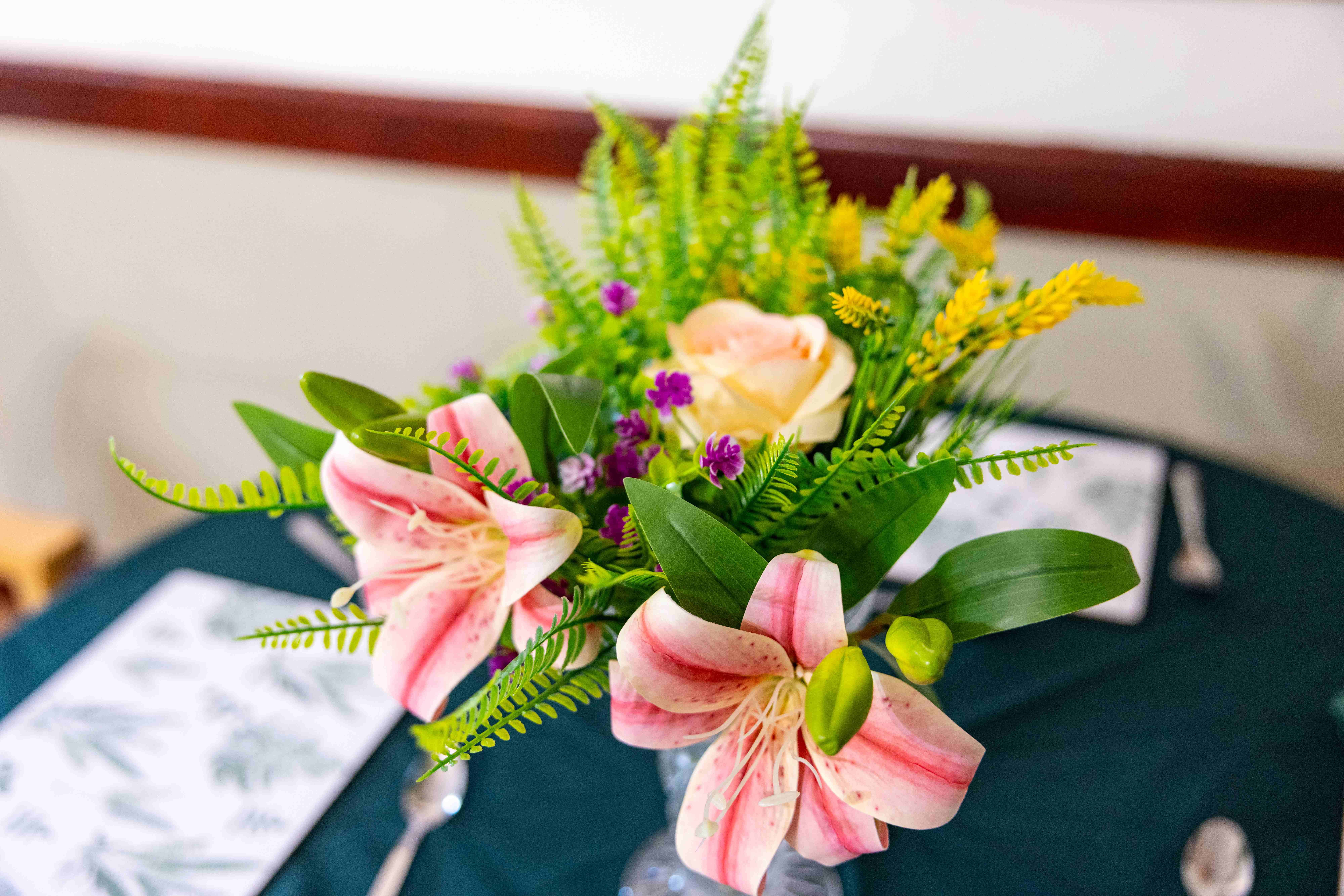 Fresh flowers on dining table